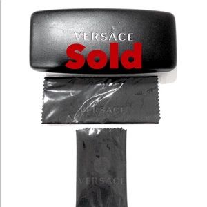 Versace glasses case and 2 cleaning cloths